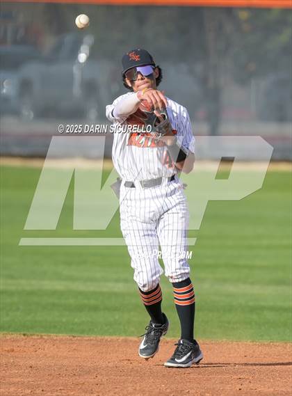 Thumbnail 1 in Casteel @ Corona del Sol photogallery.