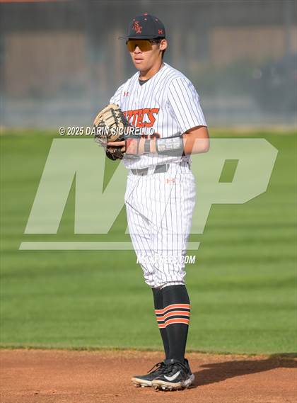 Thumbnail 3 in Casteel @ Corona del Sol photogallery.