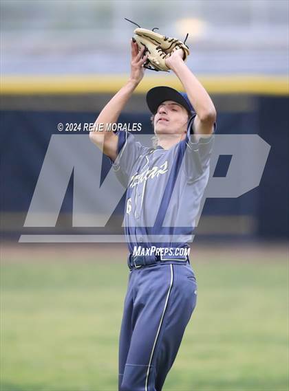 Thumbnail 1 in West Ranch vs Maranatha photogallery.