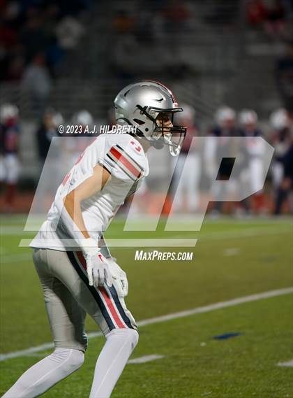 Thumbnail 3 in Olathe North vs. Blue Valley West (KSHSAA 6A Regional) photogallery.