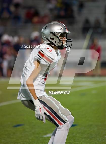 Thumbnail 2 in Olathe North vs. Blue Valley West (KSHSAA 6A Regional) photogallery.