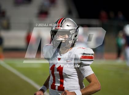 Thumbnail 2 in Olathe North vs. Blue Valley West (KSHSAA 6A Regional) photogallery.