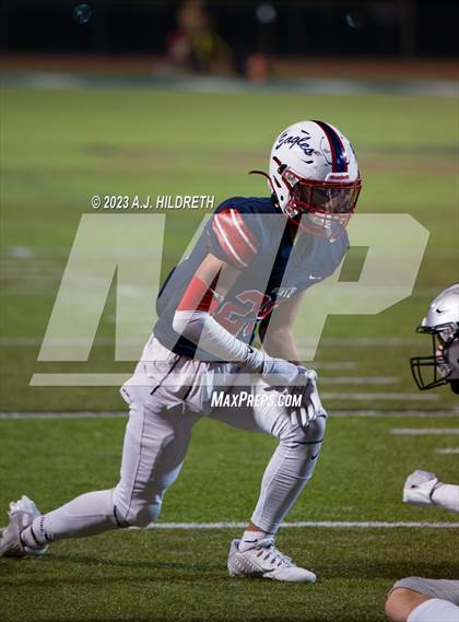 Thumbnail 3 in Olathe North vs. Blue Valley West (KSHSAA 6A Regional) photogallery.