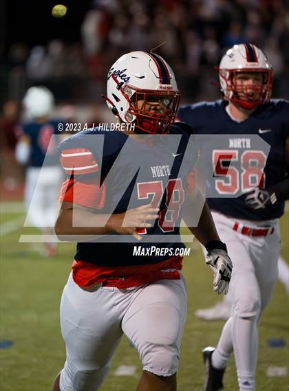 Thumbnail 3 in Olathe North vs. Blue Valley West (KSHSAA 6A Regional) photogallery.