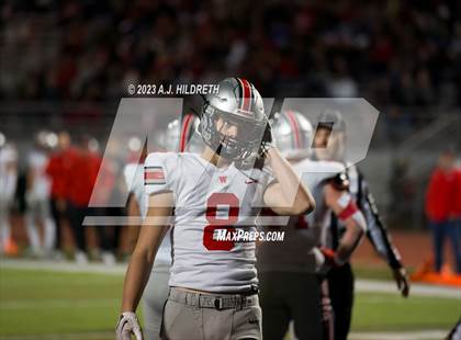 Thumbnail 3 in Olathe North vs. Blue Valley West (KSHSAA 6A Regional) photogallery.