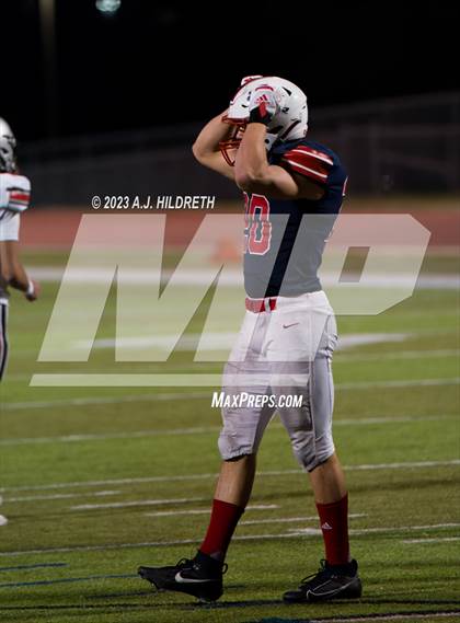 Thumbnail 1 in Olathe North vs. Blue Valley West (KSHSAA 6A Regional) photogallery.
