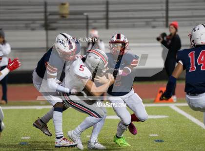 Thumbnail 1 in Olathe North vs. Blue Valley West (KSHSAA 6A Regional) photogallery.