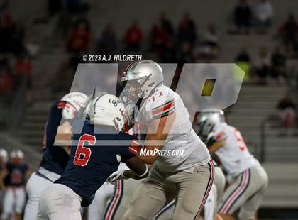Thumbnail 2 in Olathe North vs. Blue Valley West (KSHSAA 6A Regional) photogallery.