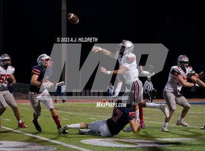 Thumbnail 2 in Olathe North vs. Blue Valley West (KSHSAA 6A Regional) photogallery.