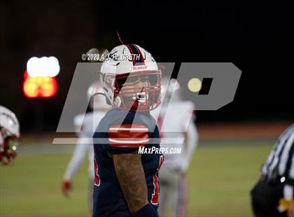 Thumbnail 3 in Olathe North vs. Blue Valley West (KSHSAA 6A Regional) photogallery.