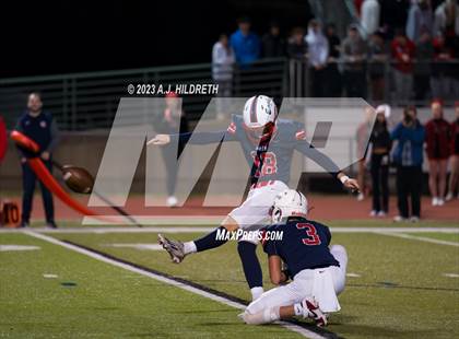 Thumbnail 1 in Olathe North vs. Blue Valley West (KSHSAA 6A Regional) photogallery.