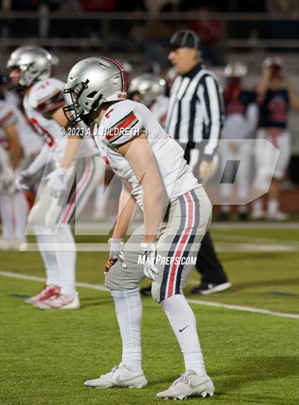 Thumbnail 3 in Olathe North vs. Blue Valley West (KSHSAA 6A Regional) photogallery.