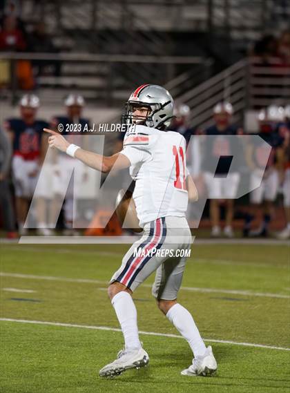 Thumbnail 1 in Olathe North vs. Blue Valley West (KSHSAA 6A Regional) photogallery.