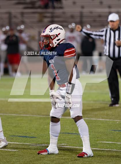 Thumbnail 1 in Olathe North vs. Blue Valley West (KSHSAA 6A Regional) photogallery.
