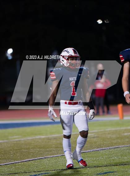 Thumbnail 3 in Olathe North vs. Blue Valley West (KSHSAA 6A Regional) photogallery.