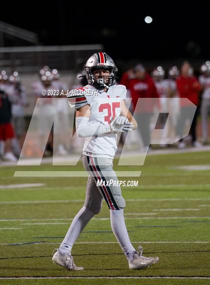Thumbnail 2 in Olathe North vs. Blue Valley West (KSHSAA 6A Regional) photogallery.