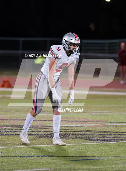 Thumbnail 2 in Olathe North vs. Blue Valley West (KSHSAA 6A Regional) photogallery.