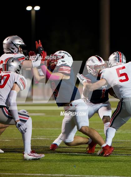 Thumbnail 3 in Olathe North vs. Blue Valley West (KSHSAA 6A Regional) photogallery.
