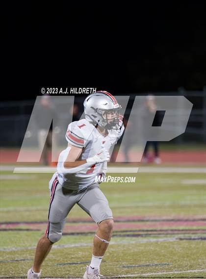 Thumbnail 3 in Olathe North vs. Blue Valley West (KSHSAA 6A Regional) photogallery.