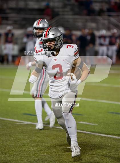 Thumbnail 1 in Olathe North vs. Blue Valley West (KSHSAA 6A Regional) photogallery.
