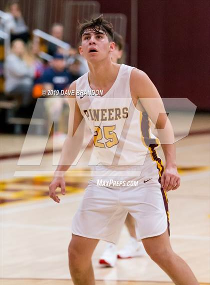 Thumbnail 3 in Valencia @ Simi Valley (34th Annual Bob Hawking Simi Valley Tip-Off Classic) photogallery.