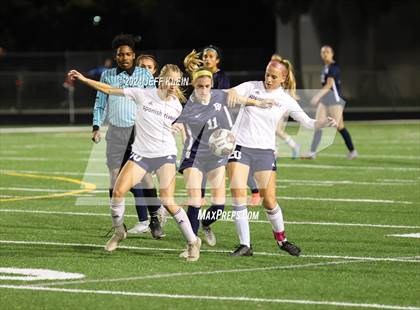 Thumbnail 2 in Spanish River vs. Boca Raton (FHSAA 7A District 12 Final) photogallery.