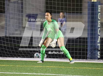 Thumbnail 1 in Spanish River vs. Boca Raton (FHSAA 7A District 12 Final) photogallery.