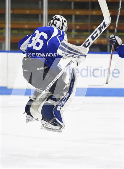 Thumbnail 3 in Hall/Southington vs. WMRP [Wethersfield/Middletown/Rocky Hill/Plainville] (CIAC DIII Semifinal) photogallery.