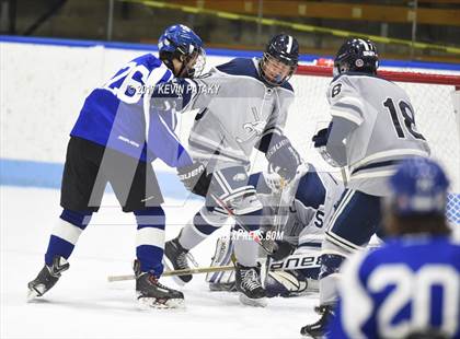 Thumbnail 1 in Hall/Southington vs. WMRP [Wethersfield/Middletown/Rocky Hill/Plainville] (CIAC DIII Semifinal) photogallery.