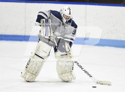 Thumbnail 2 in Hall/Southington vs. WMRP [Wethersfield/Middletown/Rocky Hill/Plainville] (CIAC DIII Semifinal) photogallery.