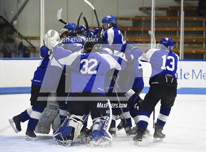Thumbnail 3 in Hall/Southington vs. WMRP [Wethersfield/Middletown/Rocky Hill/Plainville] (CIAC DIII Semifinal) photogallery.