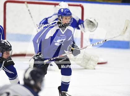 Thumbnail 2 in Hall/Southington vs. WMRP [Wethersfield/Middletown/Rocky Hill/Plainville] (CIAC DIII Semifinal) photogallery.