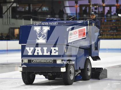 Thumbnail 3 in Hall/Southington vs. WMRP [Wethersfield/Middletown/Rocky Hill/Plainville] (CIAC DIII Semifinal) photogallery.