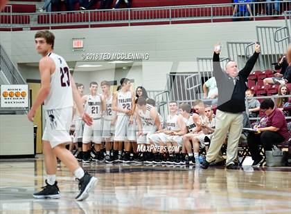 Thumbnail 1 in Kirby vs. Omaha (AAA 1A 2nd Round Playoff) photogallery.