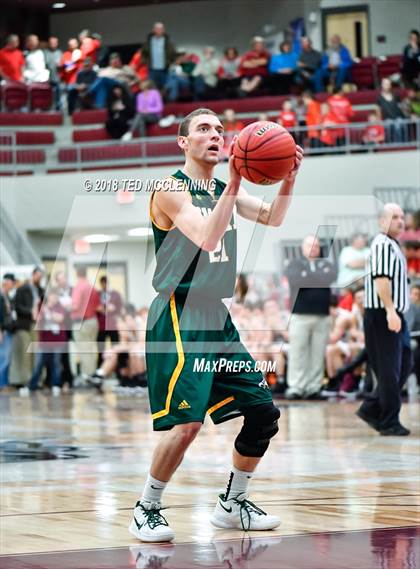 Thumbnail 3 in Kirby vs. Omaha (AAA 1A 2nd Round Playoff) photogallery.