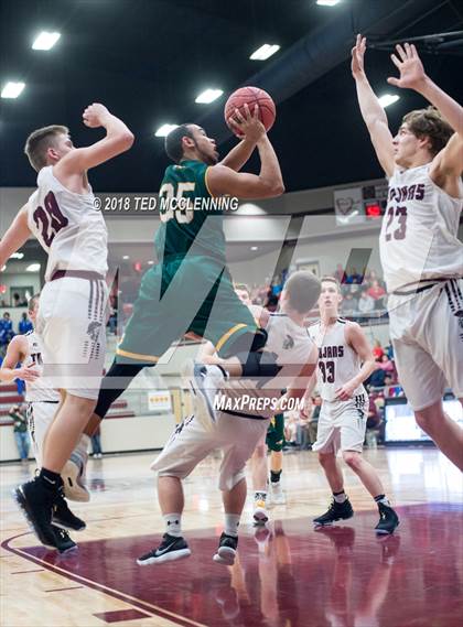 Thumbnail 3 in Kirby vs. Omaha (AAA 1A 2nd Round Playoff) photogallery.