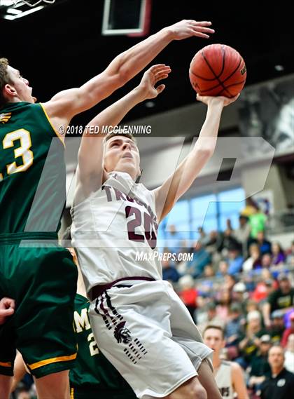 Thumbnail 2 in Kirby vs. Omaha (AAA 1A 2nd Round Playoff) photogallery.