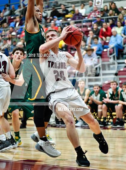 Thumbnail 1 in Kirby vs. Omaha (AAA 1A 2nd Round Playoff) photogallery.