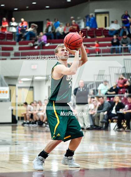 Thumbnail 2 in Kirby vs. Omaha (AAA 1A 2nd Round Playoff) photogallery.