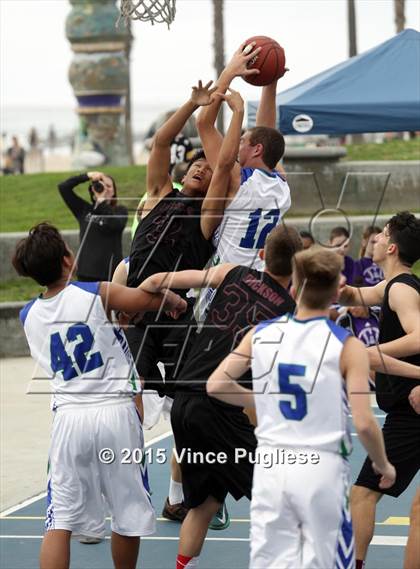 Thumbnail 3 in Pacifica Christian vs. Albert Einstein Academy (Western Outdoor Classic-Venice Beach) photogallery.