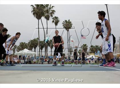 Thumbnail 2 in Pacifica Christian vs. Albert Einstein Academy (Western Outdoor Classic-Venice Beach) photogallery.