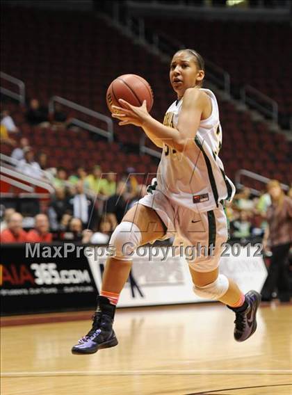Thumbnail 1 in Peoria vs. Seton Catholic (AIA D2 Final) photogallery.