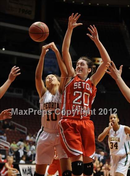 Thumbnail 2 in Peoria vs. Seton Catholic (AIA D2 Final) photogallery.