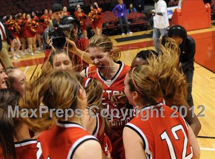 Thumbnail 1 in Peoria vs. Seton Catholic (AIA D2 Final) photogallery.