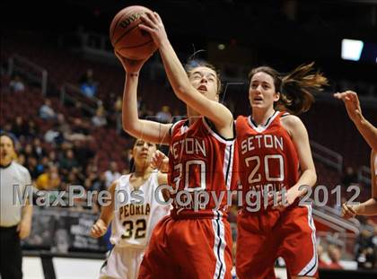 Thumbnail 2 in Peoria vs. Seton Catholic (AIA D2 Final) photogallery.