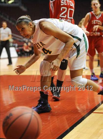 Thumbnail 2 in Peoria vs. Seton Catholic (AIA D2 Final) photogallery.