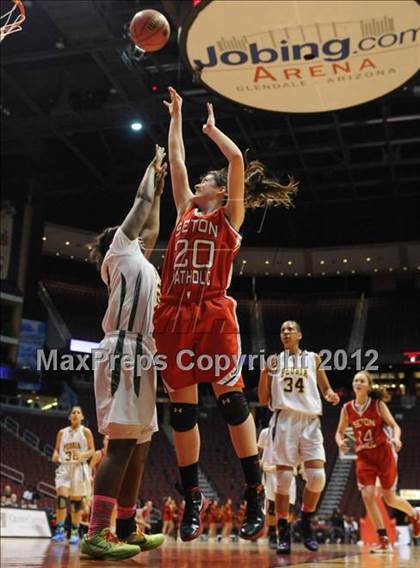 Thumbnail 2 in Peoria vs. Seton Catholic (AIA D2 Final) photogallery.