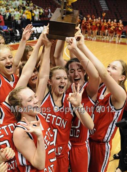 Thumbnail 1 in Peoria vs. Seton Catholic (AIA D2 Final) photogallery.
