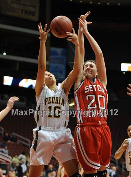 Thumbnail 1 in Peoria vs. Seton Catholic (AIA D2 Final) photogallery.