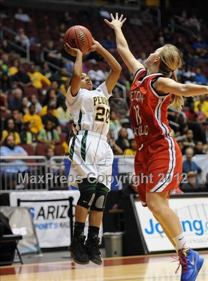Thumbnail 2 in Peoria vs. Seton Catholic (AIA D2 Final) photogallery.